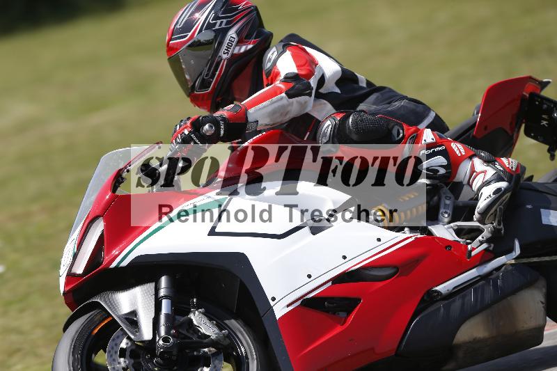 /27 12.06.2025 Ducati Schweiz Trackday Warmup  ADR/gruen-vert/40